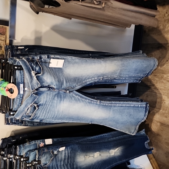 Jeans - Picture 1 of 6